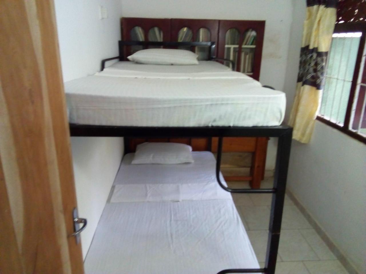 Ceylon Hostel-Galle Unawatuna Extérieur photo