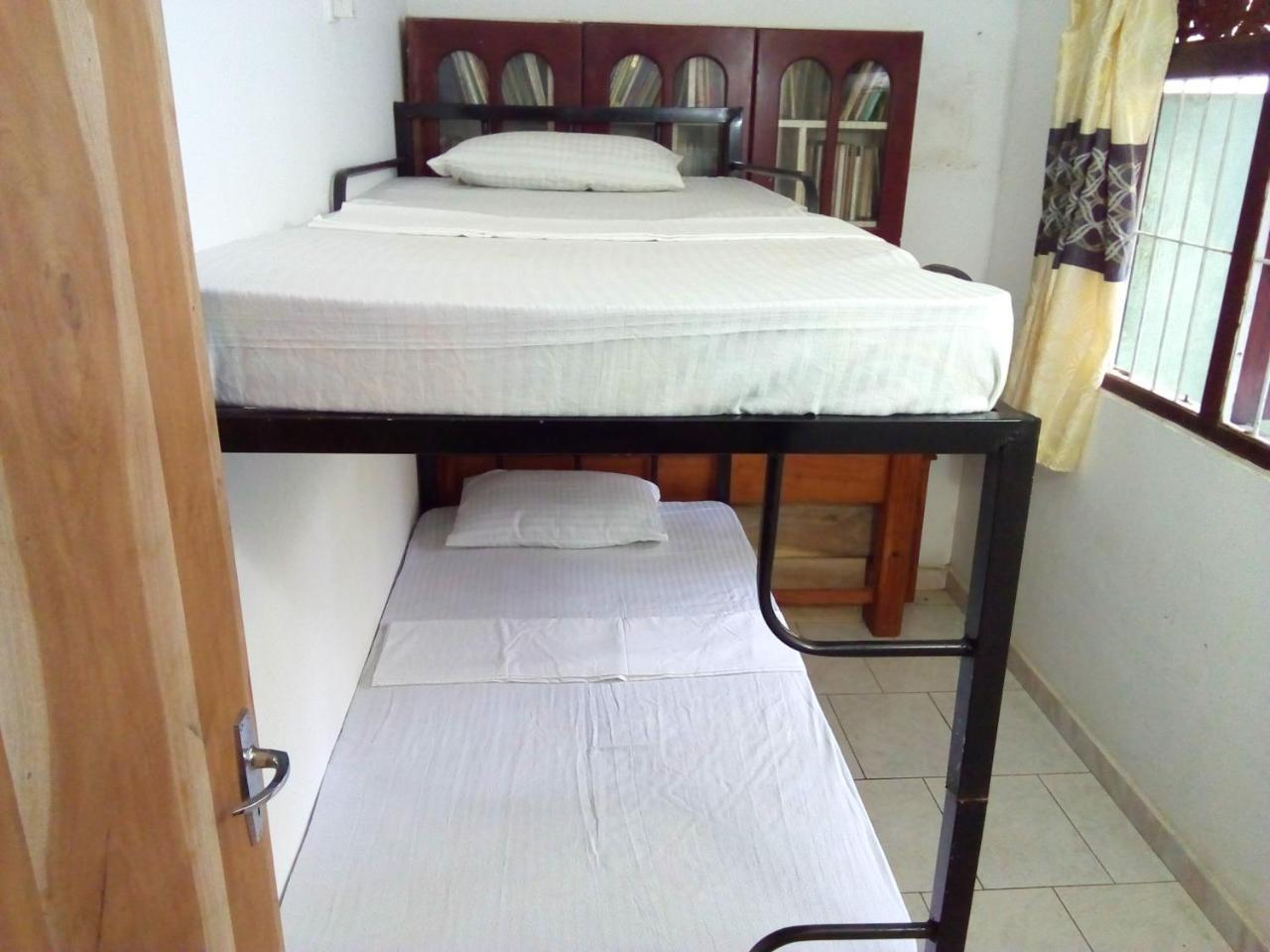 Ceylon Hostel-Galle Unawatuna Extérieur photo